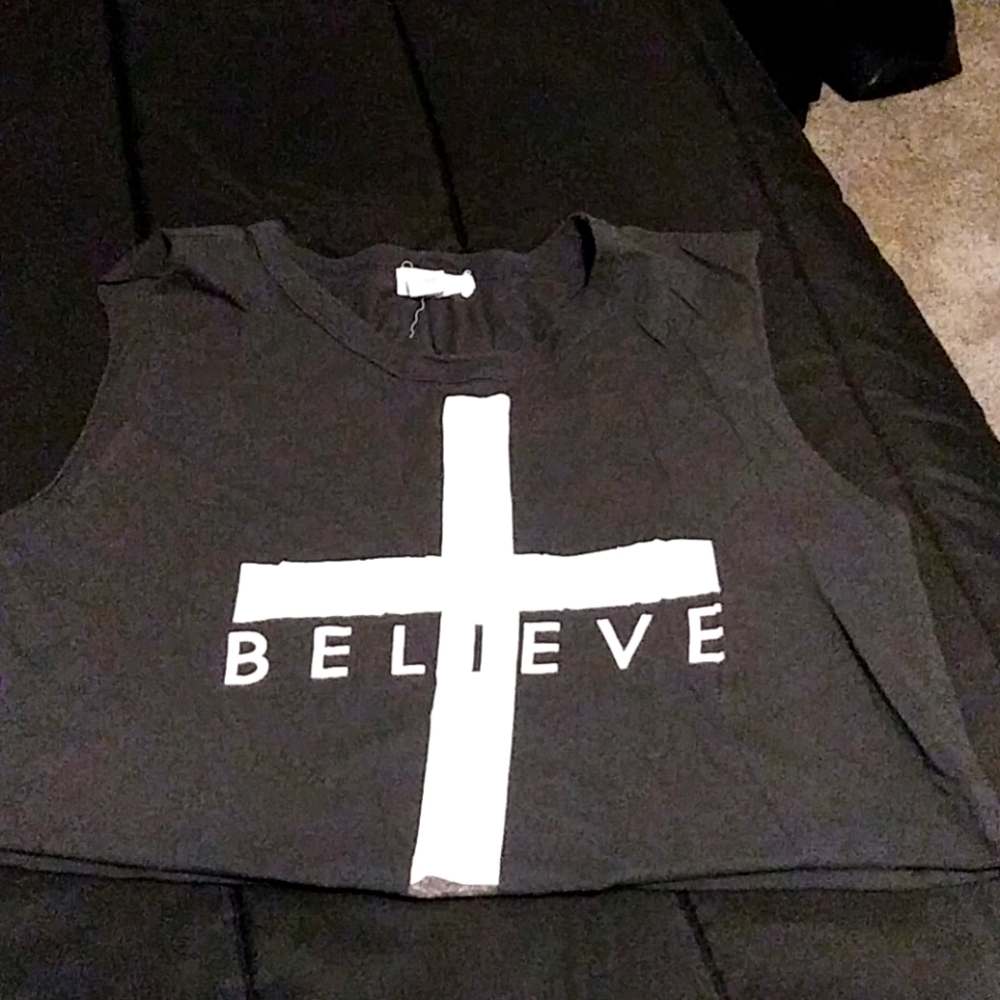 Crop top "BELIEVE"